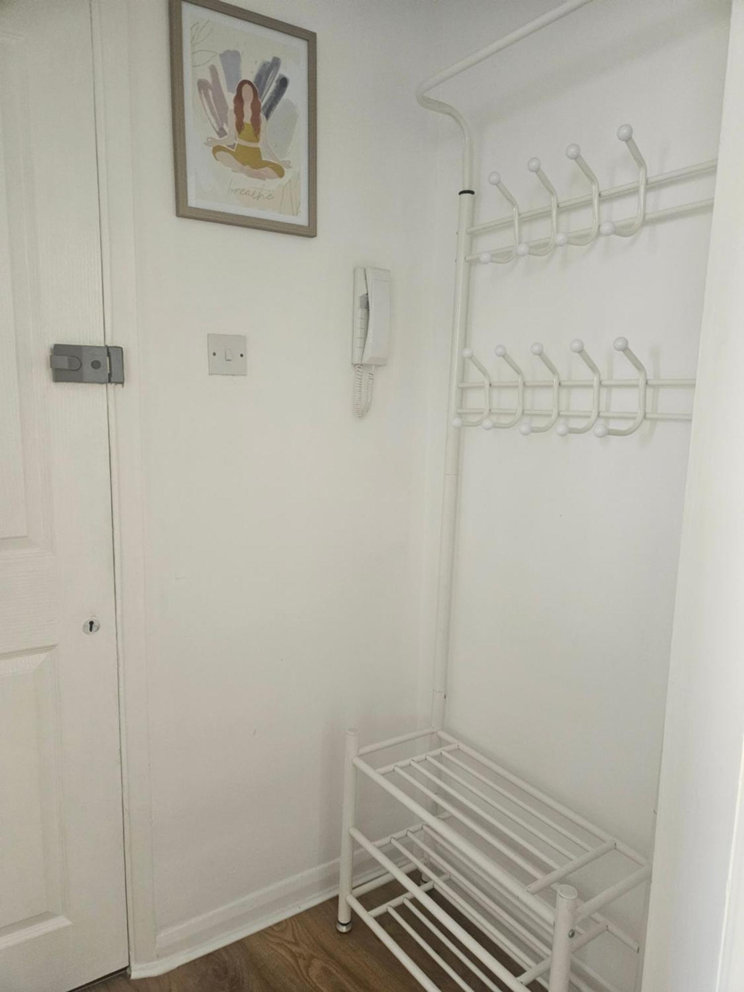 St Albans City Stays - Near Luton Airport - St Albans Abbey & City Train Station - Close To London- Harry Potter World - The Odyssey Cinema - Abbey Cathedral- Contractors I Business I Leisure- Sleeps Upto 6 People Kültér fotó